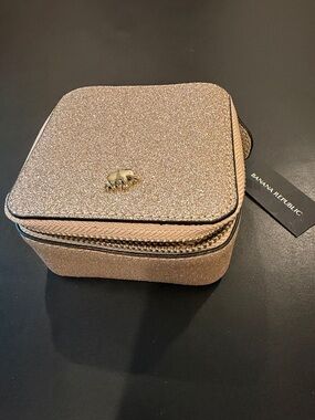 Banana Republic Glitter Square Jewelry Case in Rose Gold